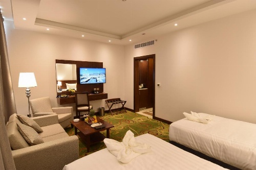 Zaha Al Munawara Hotel image 12